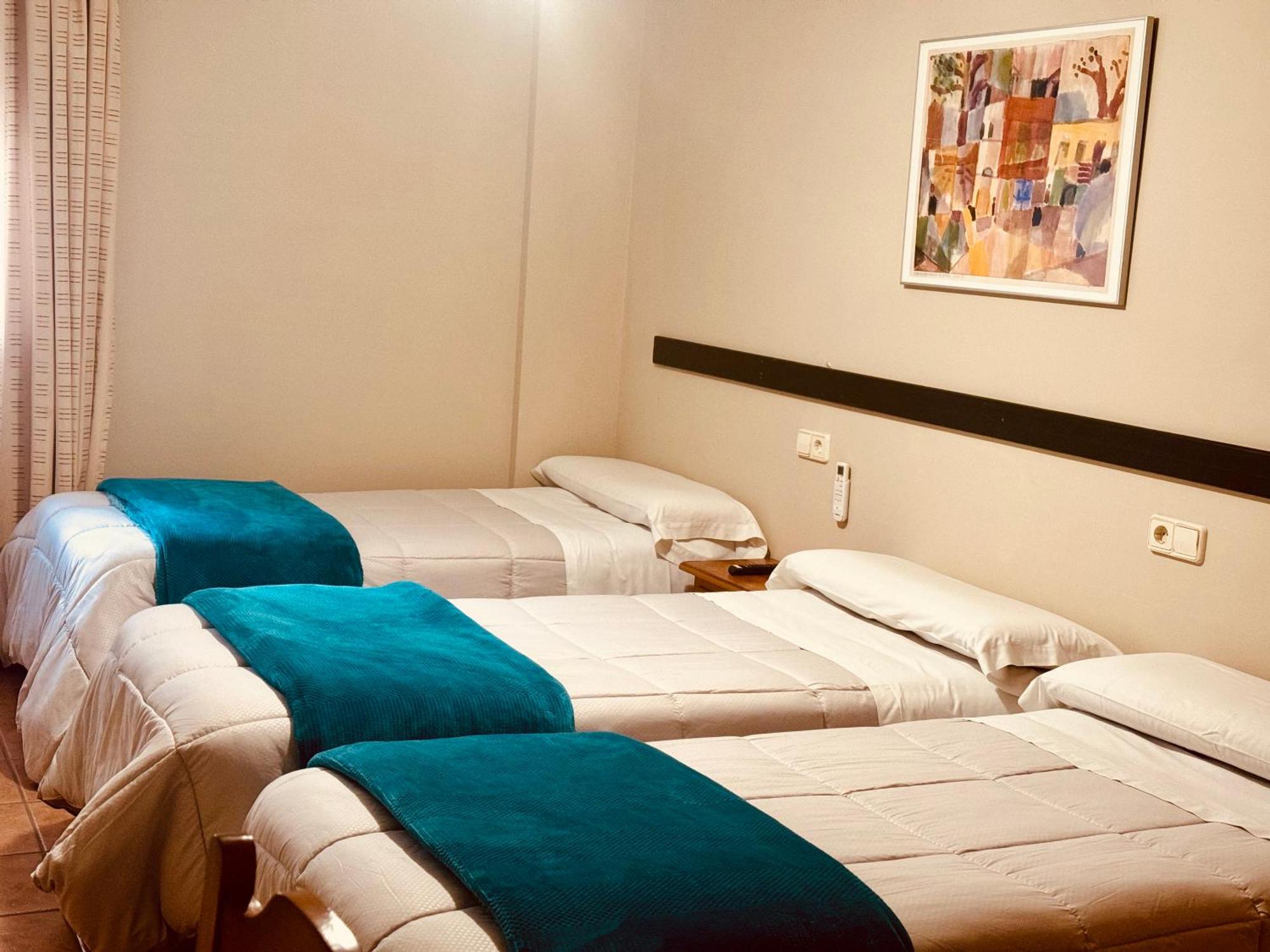 Hotel Hospederia Zacatin 알칼라 라 레알 외부 사진