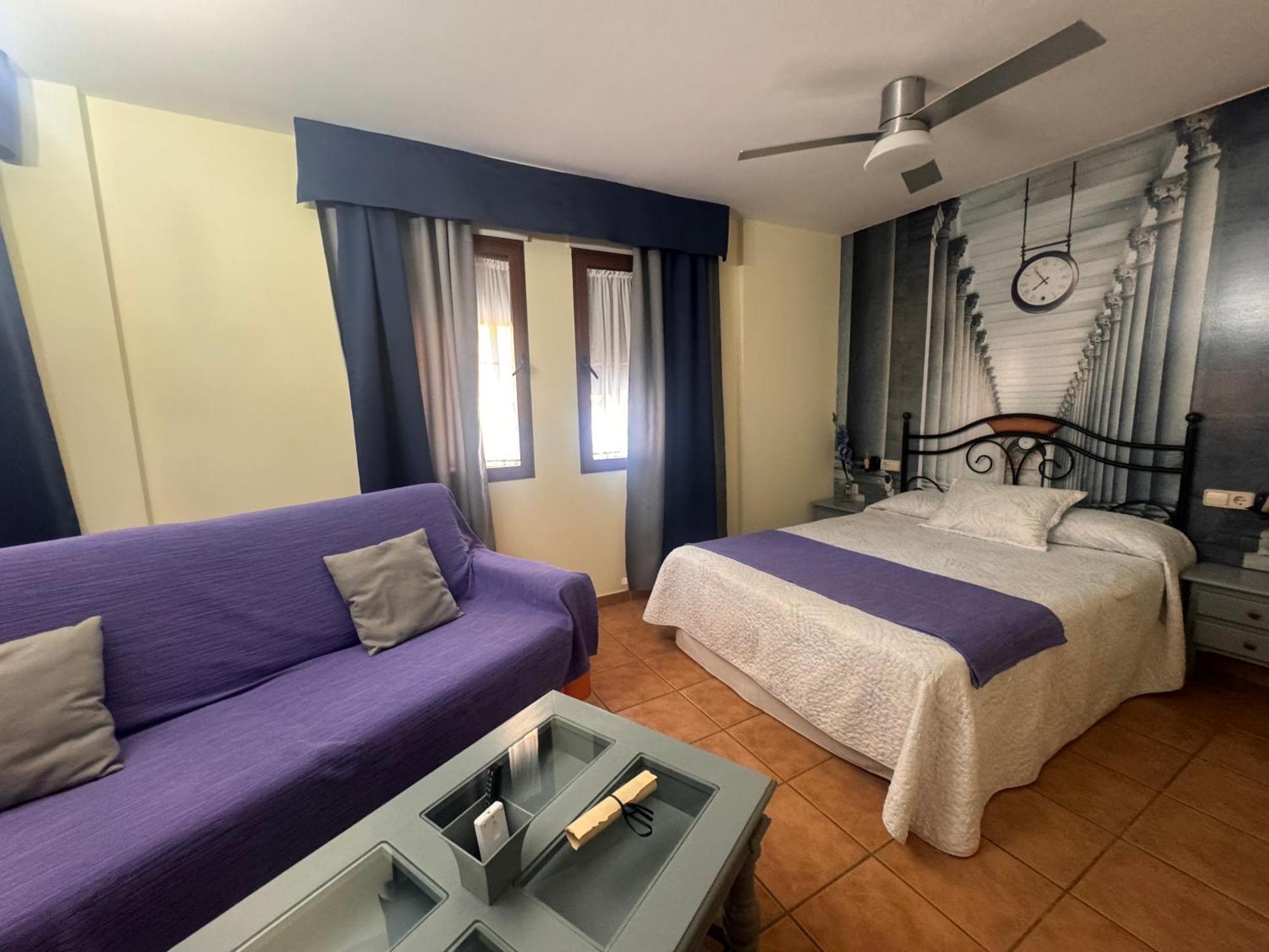 Hotel Hospederia Zacatin 알칼라 라 레알 외부 사진