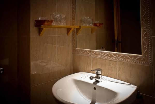 Hotel Hospederia Zacatin 알칼라 라 레알 외부 사진